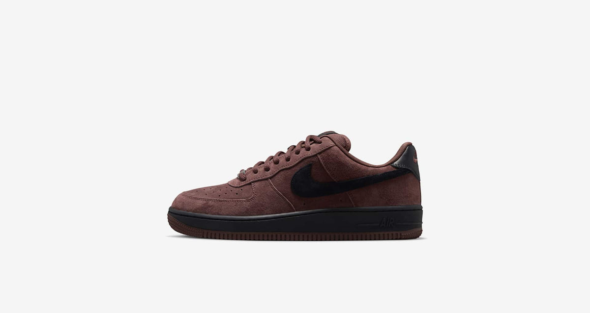 Nike SB Air Force 1 Low: Black/Light Chocolate