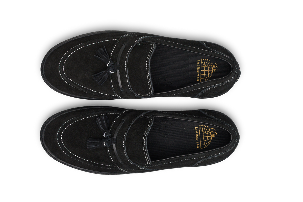 Last Resort VM005 Loafer Suede: Black/Black/White Stitch