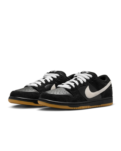 Nike SB Dunk Low Pro: Black/Gum